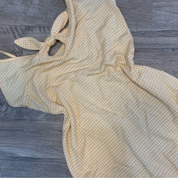 American Eagle Soft Gingham Check Bow Front Bodysuit - Picture 3 of 10